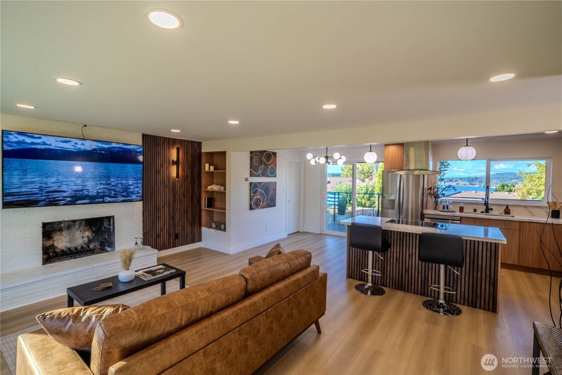 7716 S Mission Drive