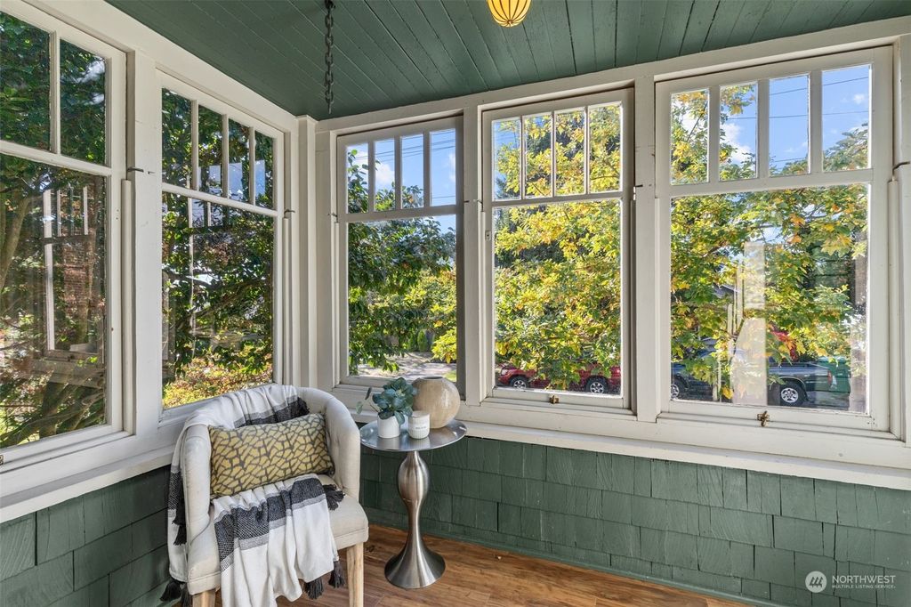 Photo of 7514 11th Avenue NW, Seattle, WA 98117 (MLS # 2168079)