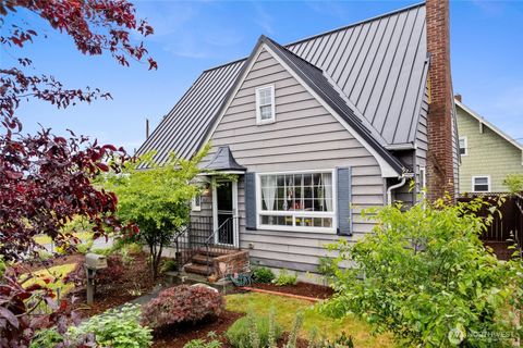 Photo of 3633 N Ferdinand Street, Tacoma, WA 98407 (MLS # 2520868)