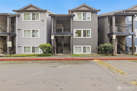 Photo of 26205 116th Avenue SE #A-203, Kent, WA 98030 (MLS # 2475425)