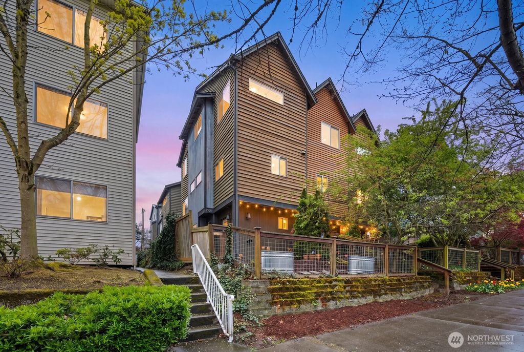 Photo of 5937 California Avenue SW #C, Seattle, WA 98136 (MLS # 2508129)
