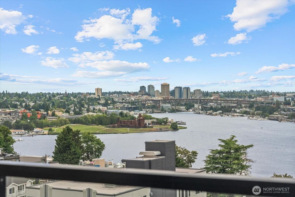 Photo of 655 Crockett Street Ct #A507, Seattle, WA 98109 (MLS # 2548638)