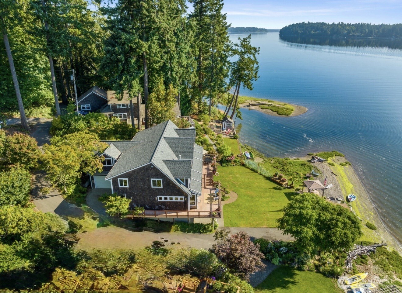 3534 Gravelly Beach Loop NW