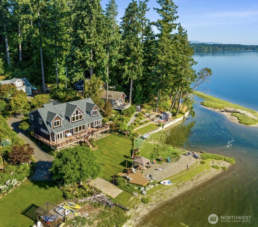 3534 Gravelly Beach Loop NW