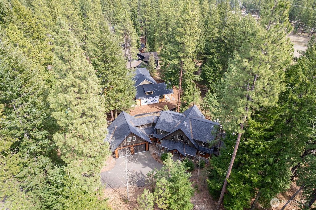 Photo of 991 Larkspur Loop Loop, Cle Elum, WA 98922 (MLS # 2494369)