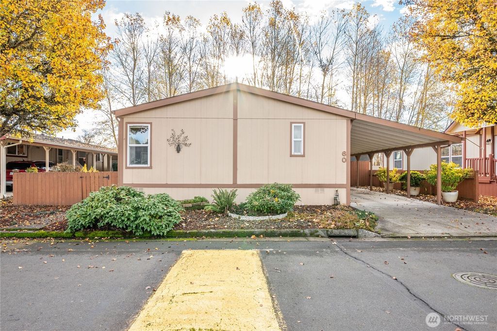 Photo of 60 Heritage Boulevard, Longview, WA 98632 (MLS # 2459163)