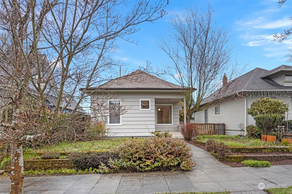 Photo of 2350 N 63rd Street, Seattle, WA 98103 (MLS # 2199457)