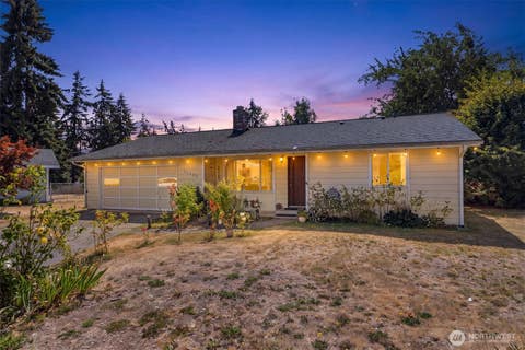 Photo of 31428 31st Avenue SW, Federal Way, WA 98023 (MLS # 2573758)