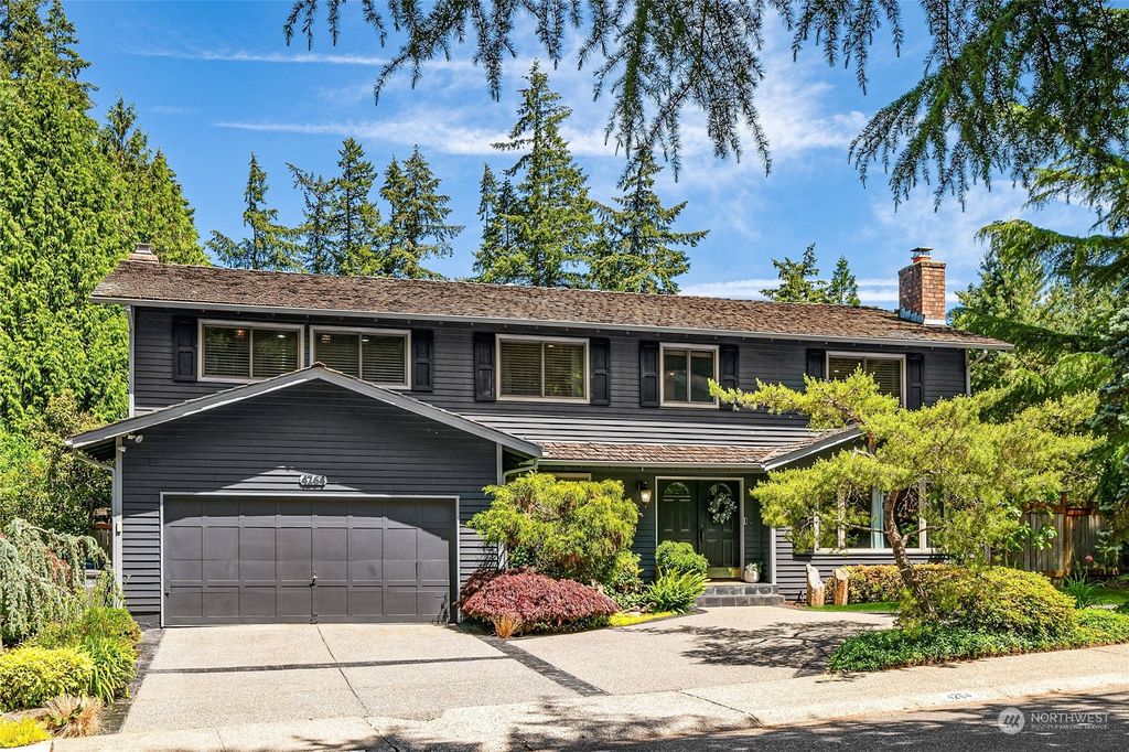 Photo of 4264 181st Place SE, Issaquah, WA 98027 (MLS # 2262222)
