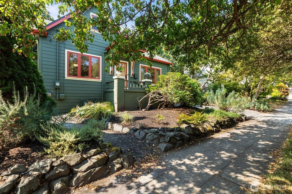 Photo of 6725 22nd Avenue NW, Seattle, WA 98117 (MLS # 2430208)