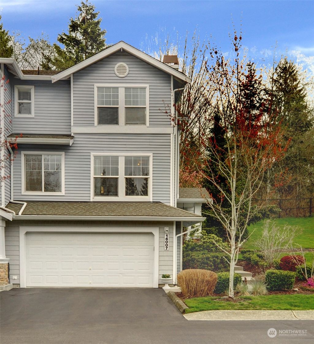 Photo of 14007 69th Drive SE #G-4, Snohomish, WA 98296 (MLS # 2058774)