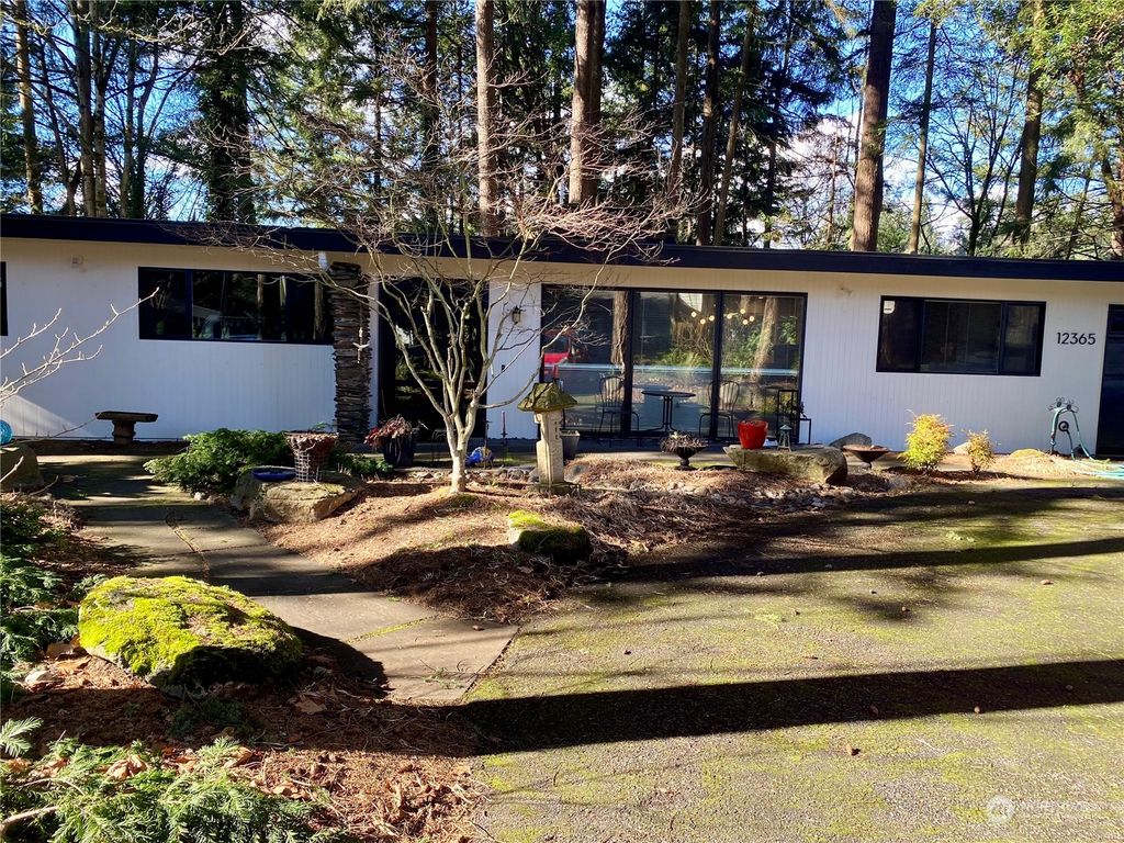 Photo of 12365 76th Avenue NE, Kirkland, WA 98034 (MLS # 2206965)