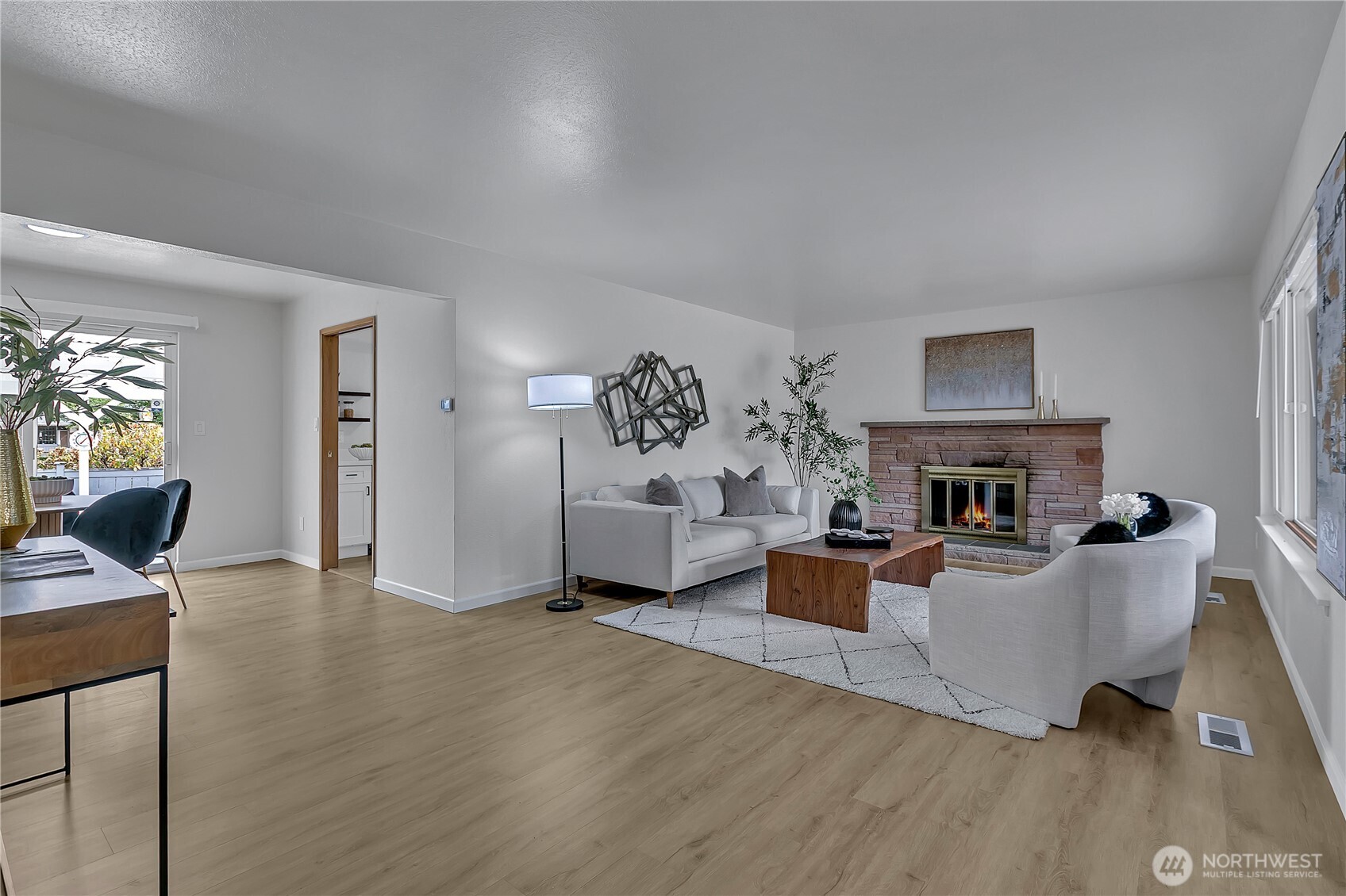 10521 Douglas Dr SW