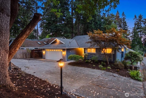 Photo of 18224 24th Avenue NE, Shoreline, WA 98155 (MLS # 2558695)
