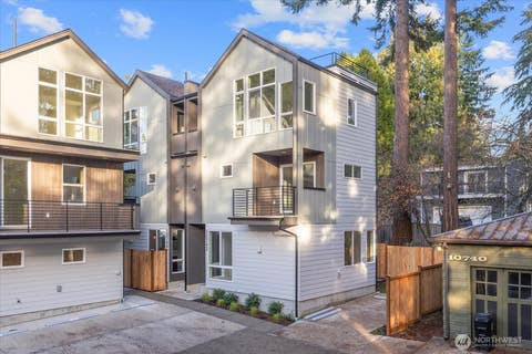 Photo of 10744 Interlake Avenue N, Seattle, WA 98133 (MLS # 2563570)