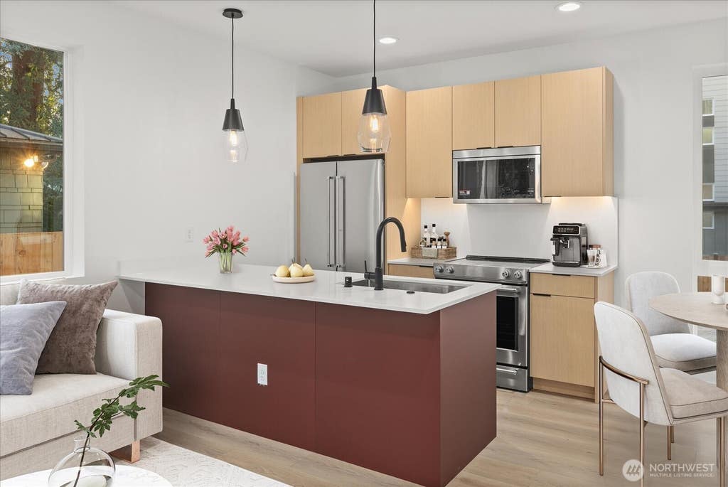 Photo of 10744 Interlake Avenue N, Seattle, WA 98133 (MLS # 2563570)