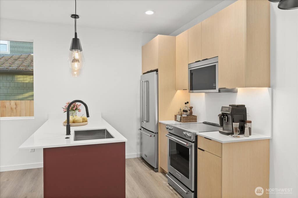 Photo of 10744 Interlake Avenue N, Seattle, WA 98133 (MLS # 2563570)