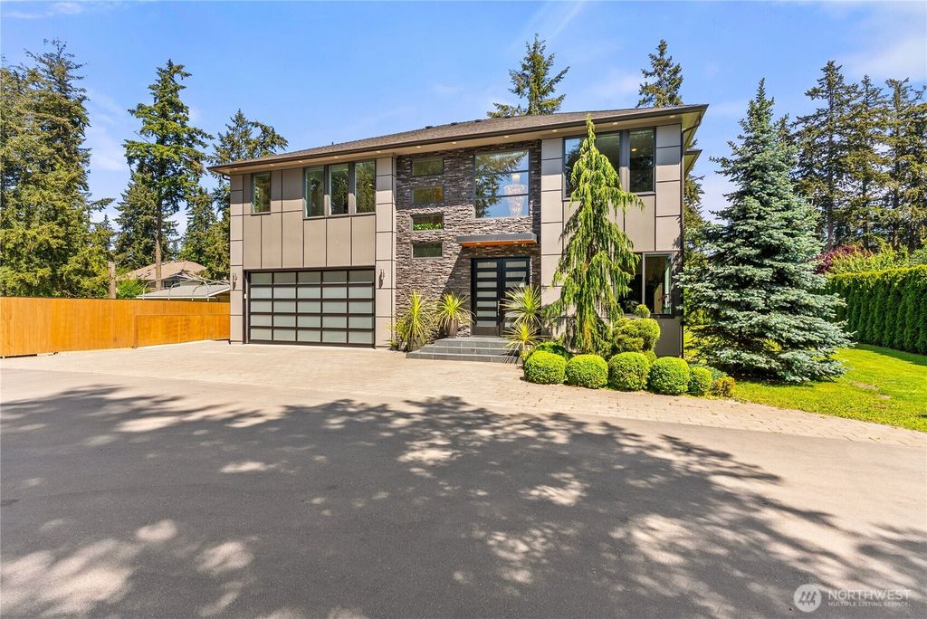 Photo of 34930 27th Avenue S, Federal Way, WA 98003 (MLS # 2529352)