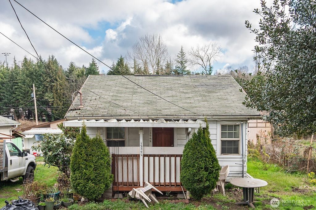 Photo of 12542 50th Place S, Tukwila, WA 98178 (MLS # 2346779)