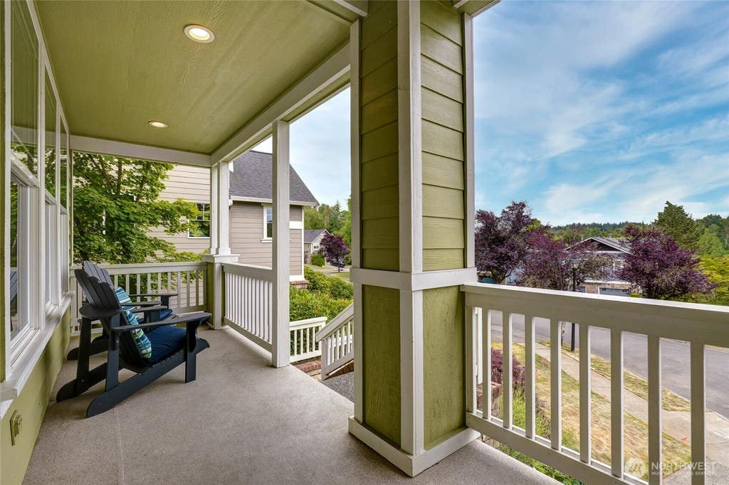 Photo of 10625 NE 173rd Place, Bothell, WA 98011 (MLS # 2562325)