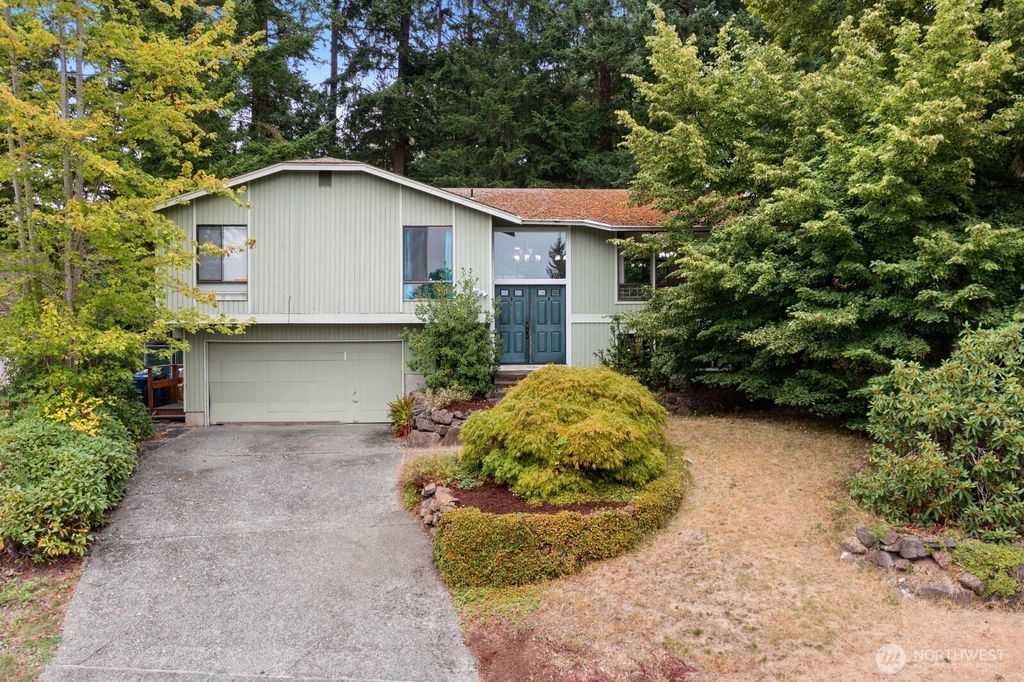 Photo of 30904 5th Place S, Federal Way, WA 98003 (MLS # 2428529)