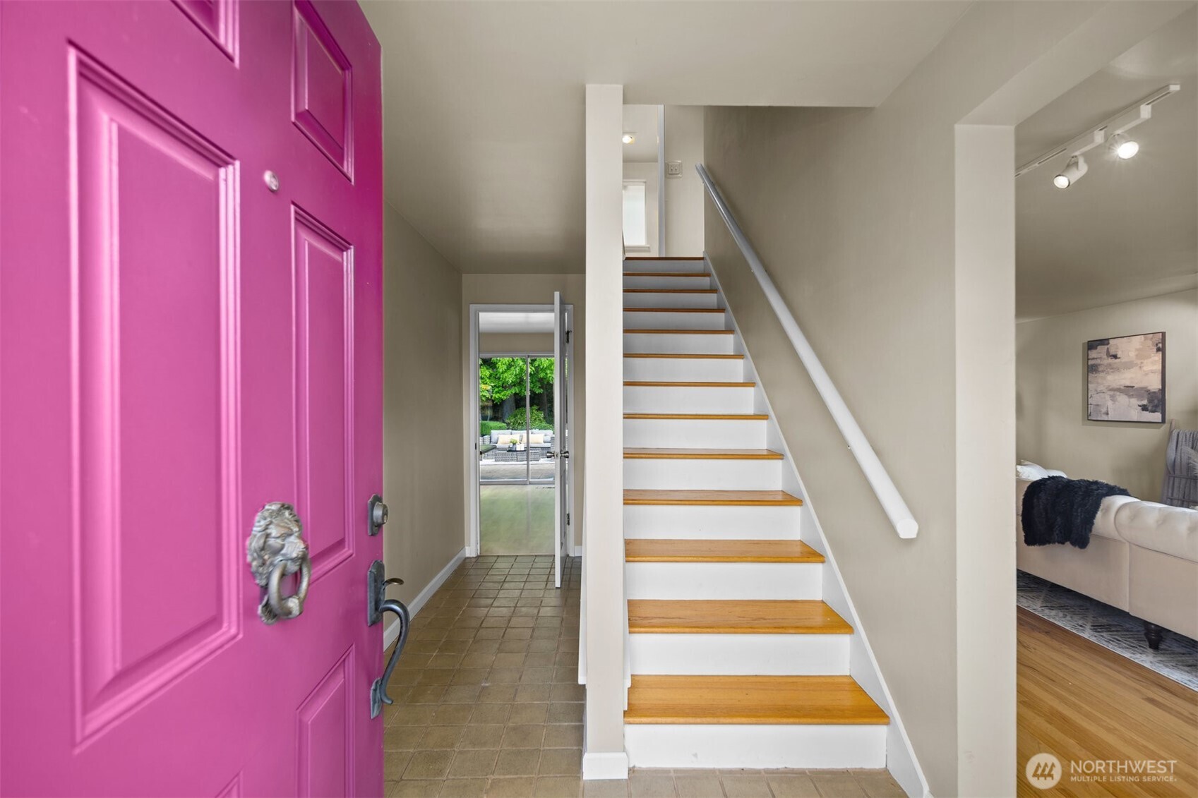 Bellevue, Washington 98007, United States, 4 Bedrooms Bedrooms, ,2 BathroomsBathrooms,Residential,Active,139949