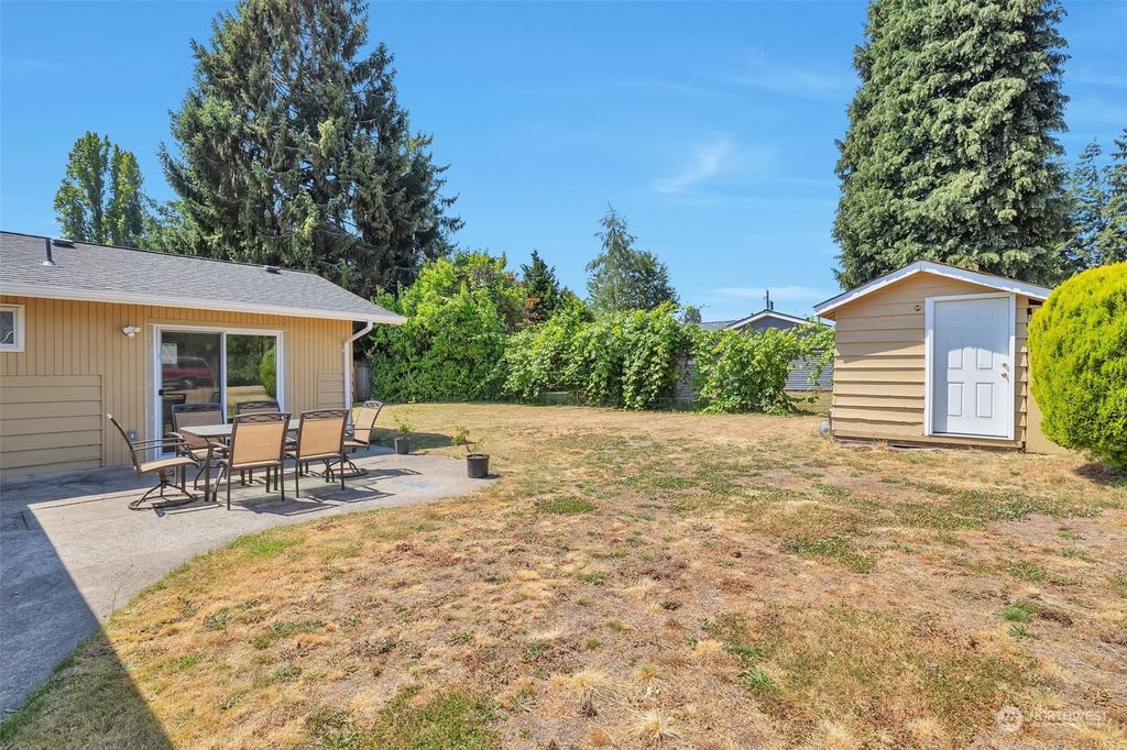 Photo of 16819 121st Avenue SE, Renton, WA 98058 (MLS # 2270757)
