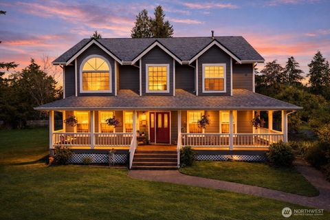 Photo of 10410 152nd Street E, Puyallup, WA 98374 (MLS # 2491542)