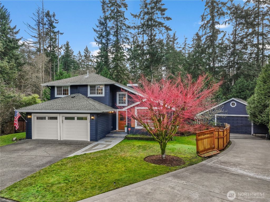 Photo of 1608 37th Street NW, Gig Harbor, WA 98335 (MLS # 2467287)