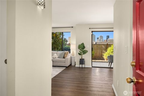 Photo of 717 122nd Avenue NE #B1, Bellevue, WA 98005 (MLS # 2469600)