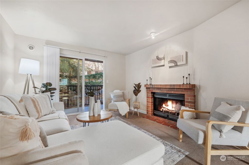 Photo of 14124 NE 181st Place #H201, Woodinville, WA 98072 (MLS # 2190302)