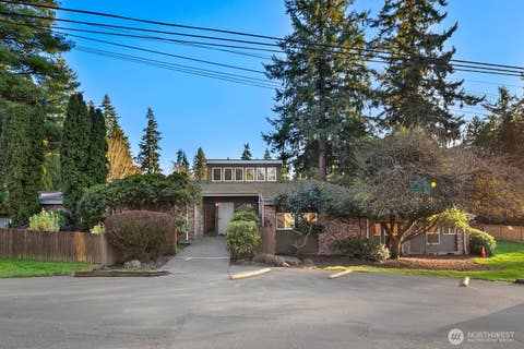 Photo of 3601 NE 123rd Street, Seattle, WA 98125 (MLS # 2539870)