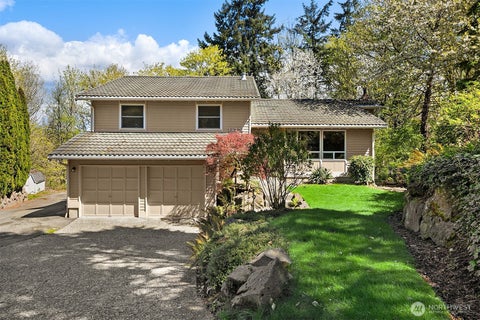 Photo of 14236 95th Avenue NE, Kirkland, WA 98034 (MLS # 2553917)