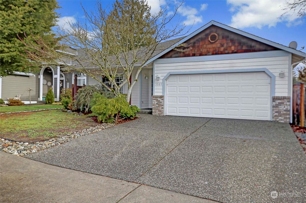 Photo of 5509 80th Avenue NE, Marysville, WA 98270 (MLS # 2317268)