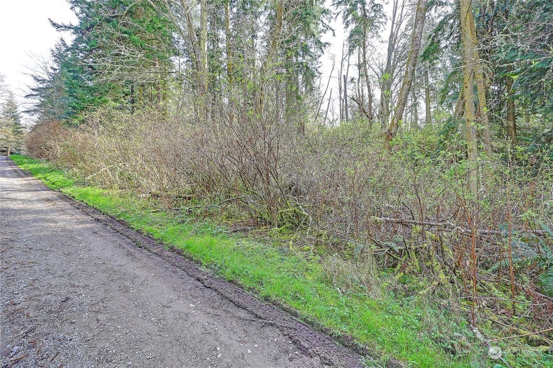 1800 Amber View Place