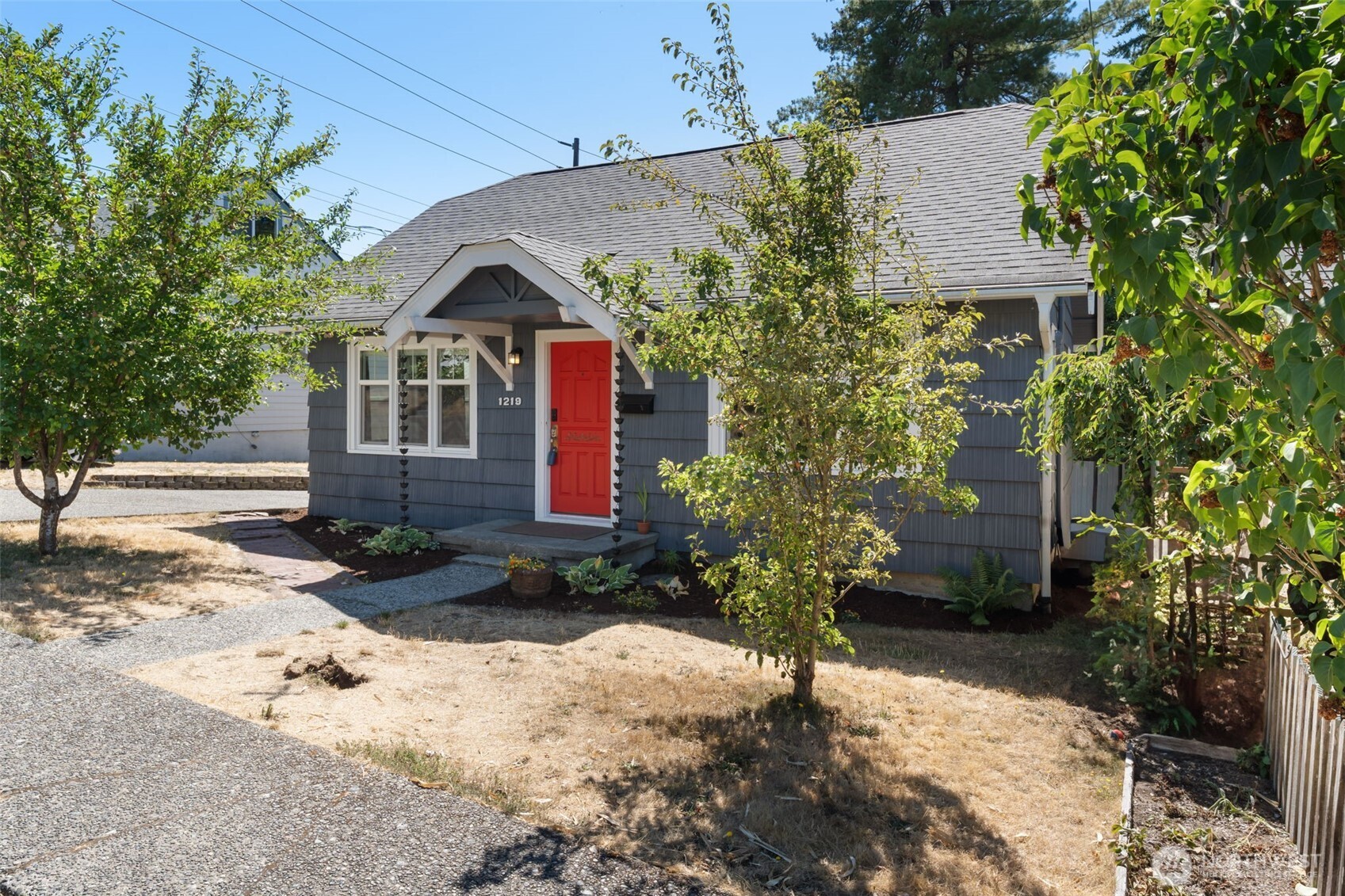 1219 Glass Avenue NE