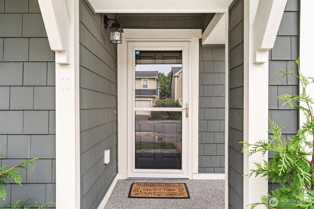 Photo of 1434 32nd Street NE, Auburn, WA 98002 (MLS # 2432851)