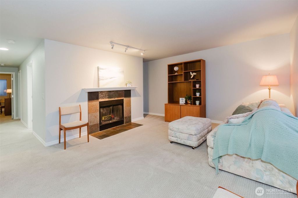 Photo of 1700 W Sunn Fjord Ln #L103, Bremerton, WA 98312 (MLS # 2470172)