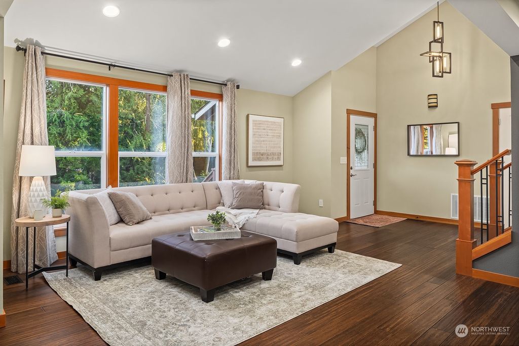 Photo of 1110 Ridgewood Place SW, Issaquah, WA 98027 (MLS # 2320787)