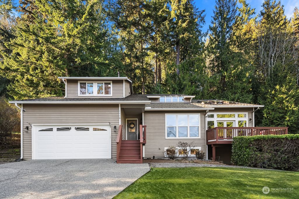 Photo of 1110 Ridgewood Place SW, Issaquah, WA 98027 (MLS # 2320787)