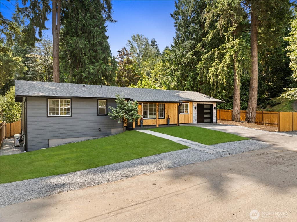 Photo of 20921 W Richmond Road, Bothell, WA 98021 (MLS # 2569717)