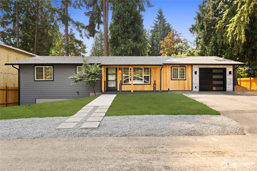 Photo of 20921 W Richmond Road, Bothell, WA 98021 (MLS # 2569717)