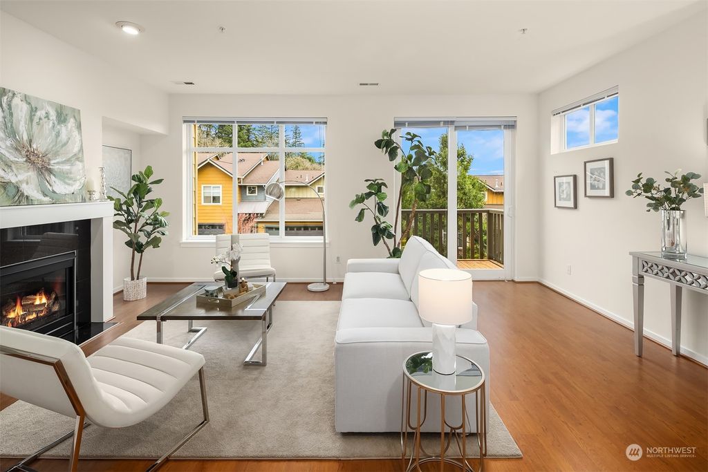 Photo of 155 Cougar Ridge Road NW, Issaquah, WA 98027 (MLS # 2195852)