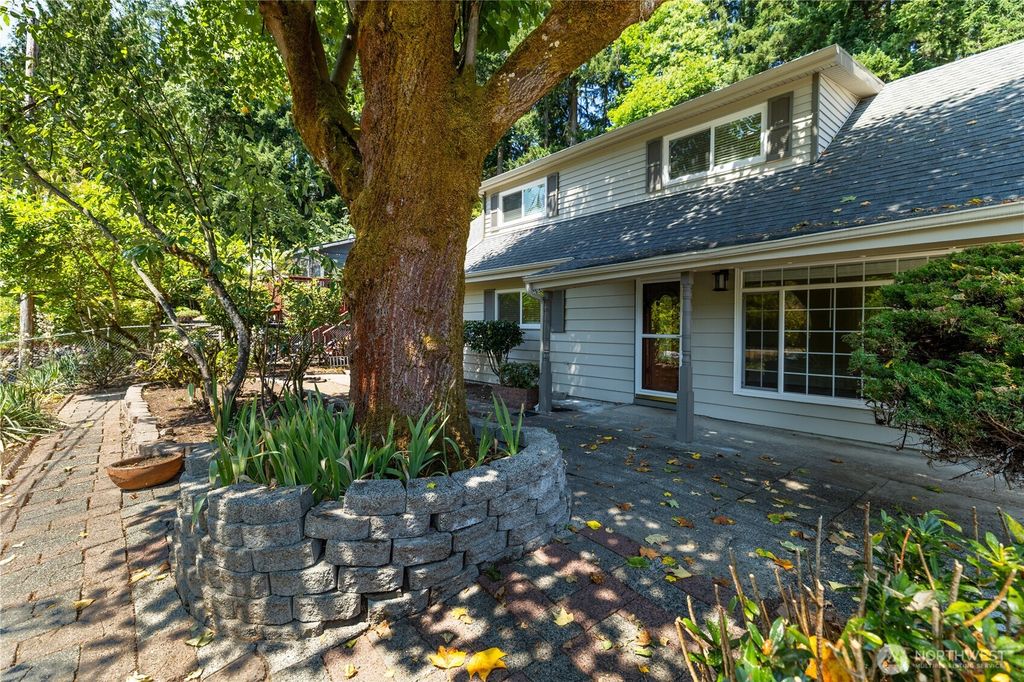 Photo of 10105 114th Street SW, Lakewood, WA 98498 (MLS # 2502377)