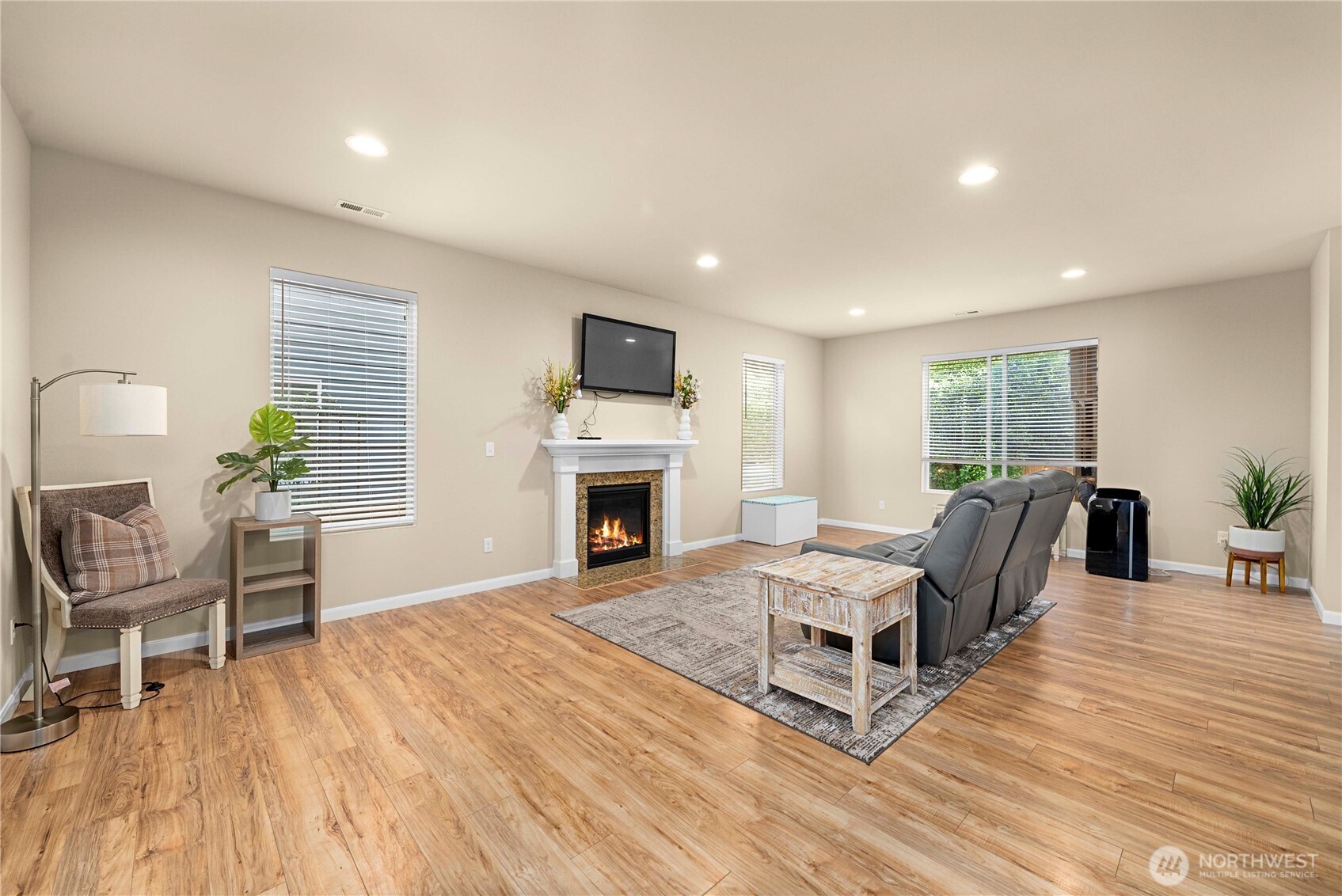 3948 Campus Willows Loop NE