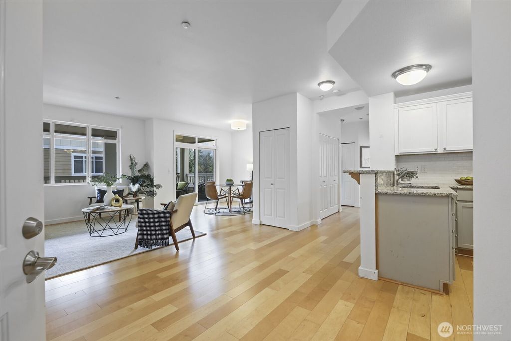 Photo of 23916 NE 115th Lane #204, Redmond, WA 98053 (MLS # 2359187)