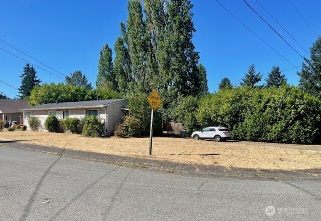 Photo of 651 Index Place NE, Renton, WA 98058 (MLS # 2419649)