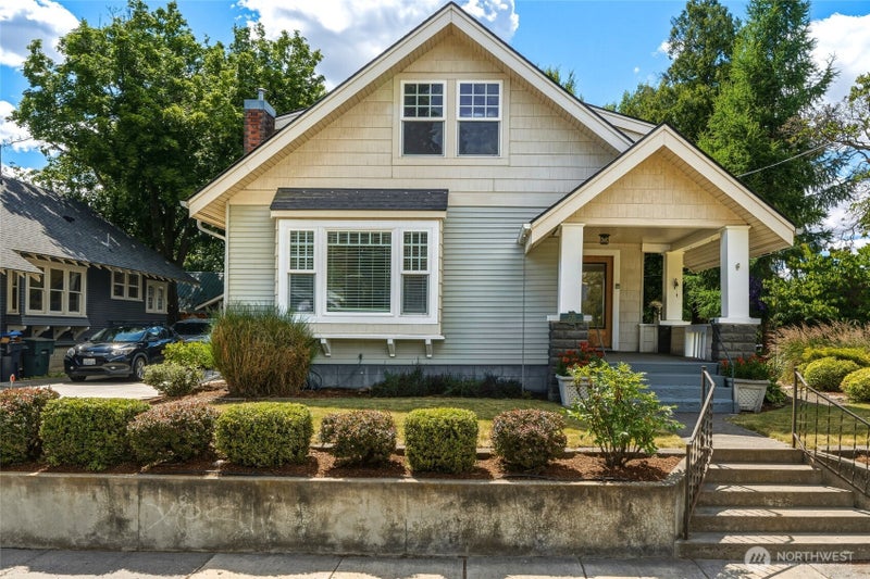 241 N Bellevue Avenue