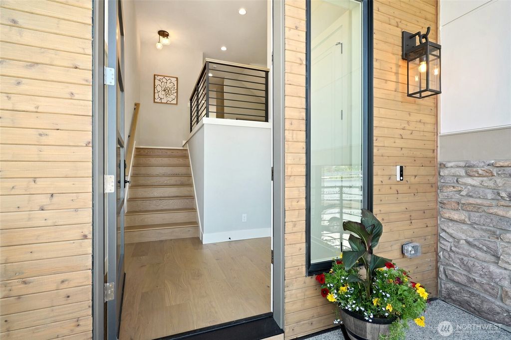 Photo of 15535 NE 60th Street, Redmond, WA 98052 (MLS # 2382168)