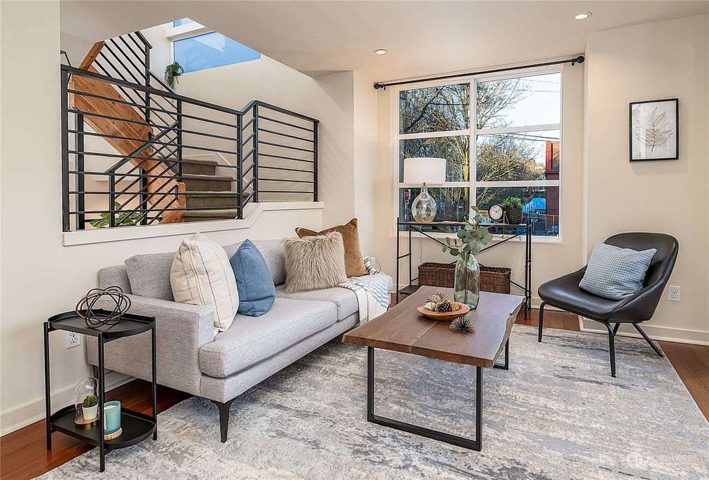 Photo of 100 31st Avenue S, Seattle, WA 98144 (MLS # 2025551)